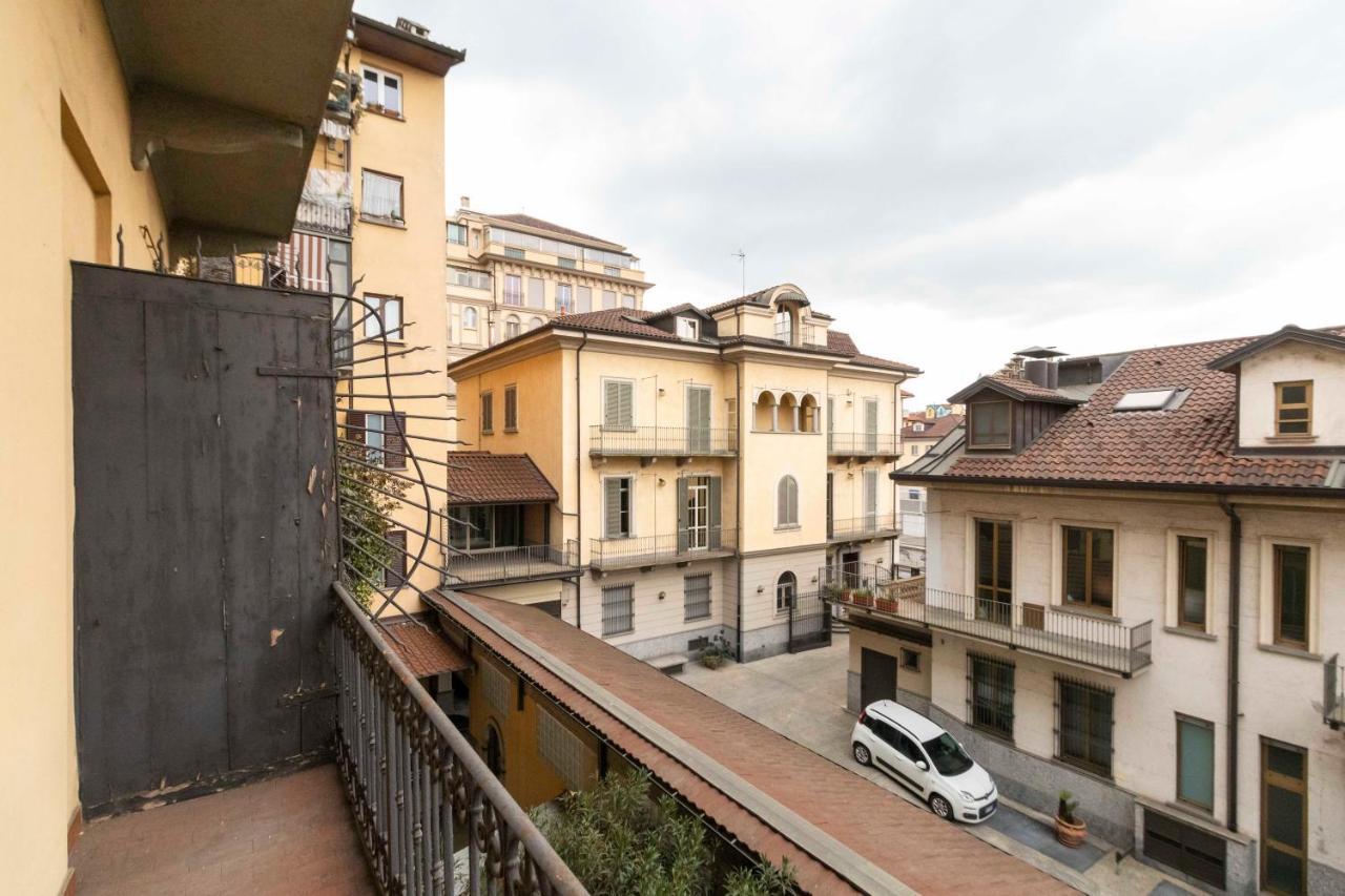 Piazza Statuto Comfy - With 2 Balconies Turyn