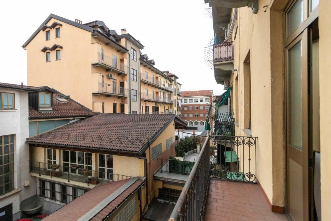 Piazza Statuto Comfy - With 2 Balconies Apartament *
